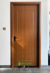 cua-nhua-composite-van-go-luxury.jpg